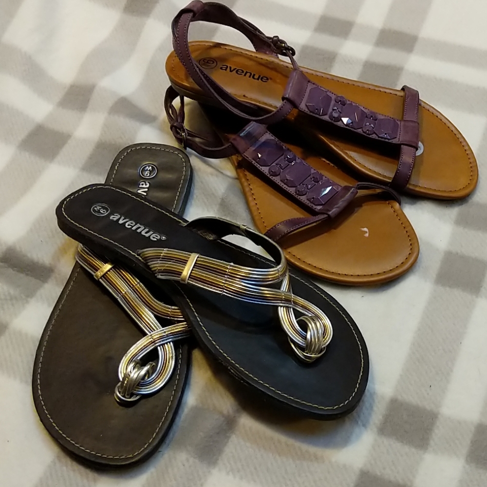 Avenue 9 wide Sandals NWOT